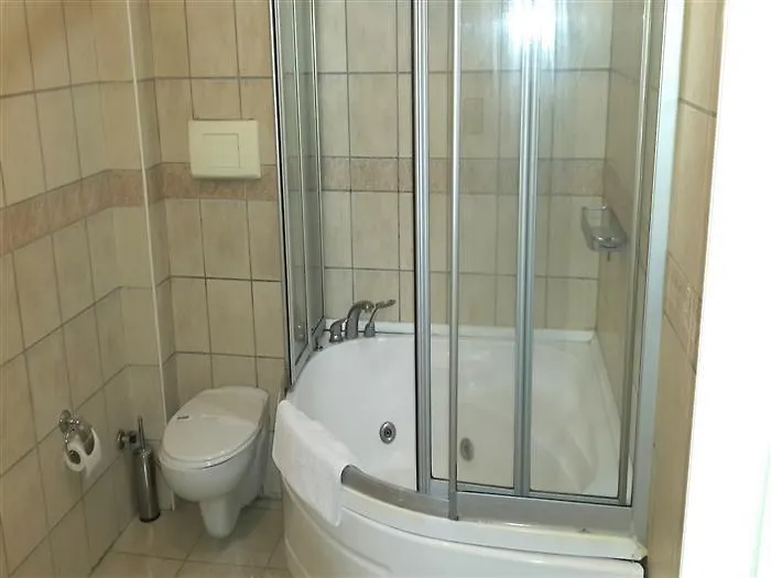 מלון אנקרה Reda Palas Selanik