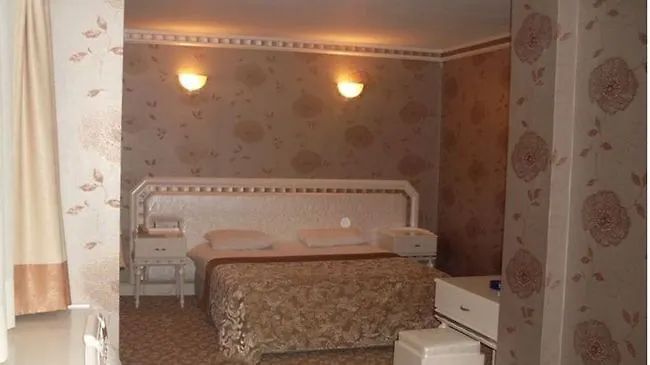 אנקרה Reda Palas Selanik מלון